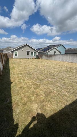 128 Burt Rainey LN, Jarrell, TX 76537