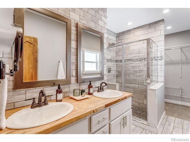 204 N Jefferson Avenue, Loveland, CO 80537