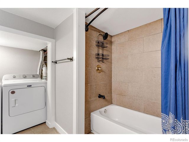 204 N Jefferson Avenue, Loveland, CO 80537