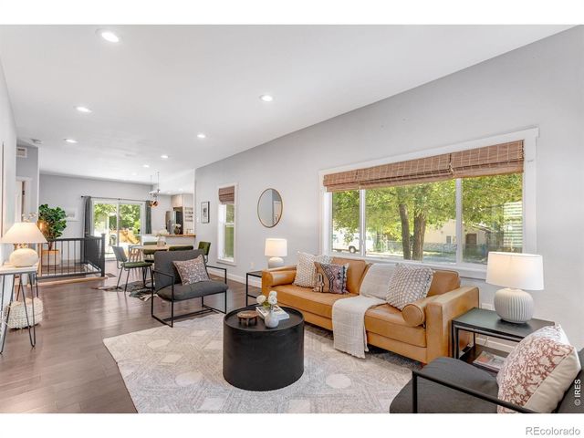 204 N Jefferson Avenue, Loveland, CO 80537