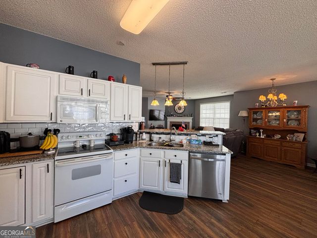 611 Wild Rose Court, Mcdonough, GA 30253