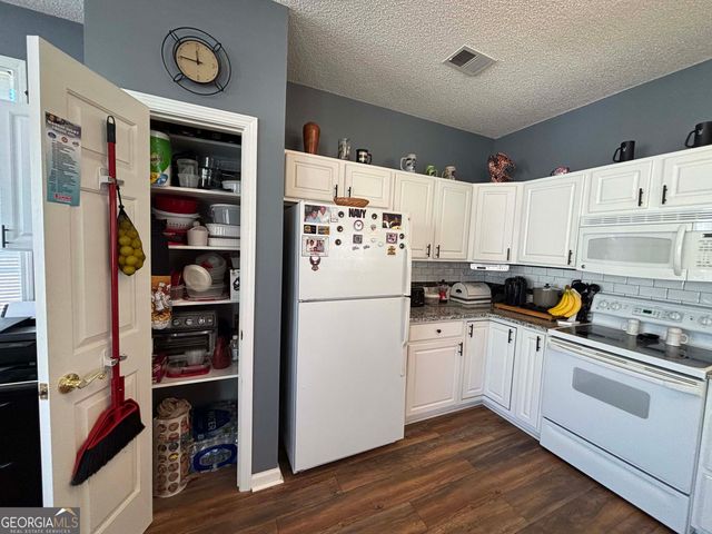 611 Wild Rose Court, Mcdonough, GA 30253