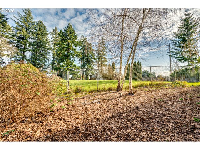 Nw 3rd Ct, Vancouver, WA 98685