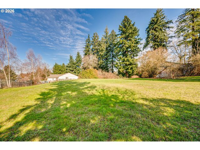 Nw 3rd Ct, Vancouver, WA 98685