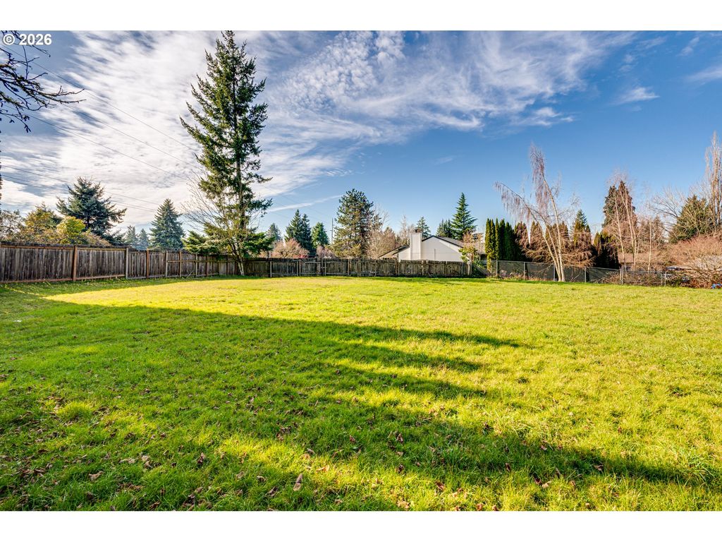 Nw 3rd Ct, Vancouver, WA 98685