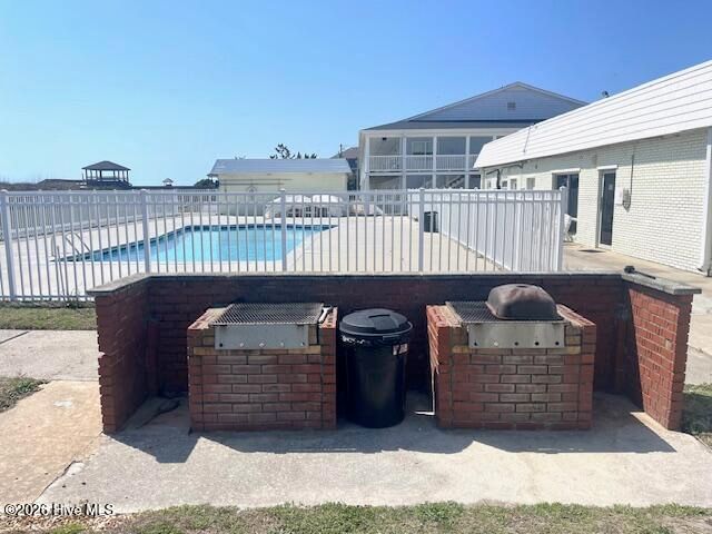 2401 W Fort Macon Road 136, Atlantic Beach, NC 28512