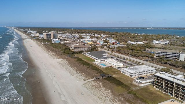 2401 W Fort Macon Road 136, Atlantic Beach, NC 28512