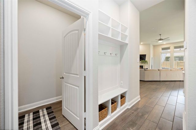 15719 Dunbar Ridge Drive, Cypress, TX 77429