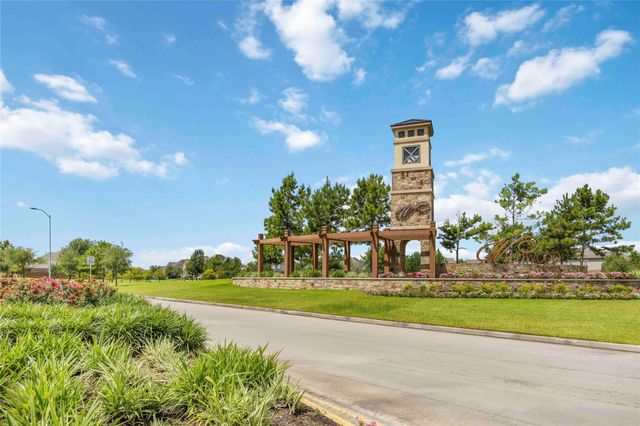 15719 Dunbar Ridge Drive, Cypress, TX 77429