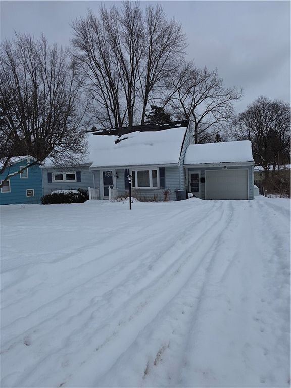 51 Caroline Drive, Gates, NY 14624