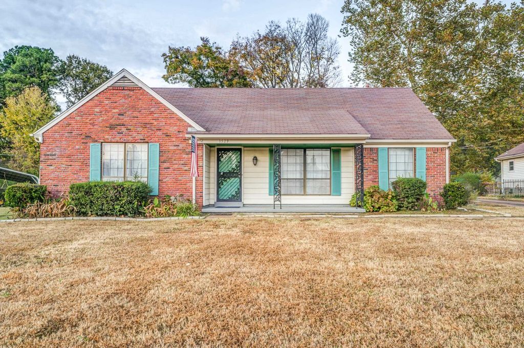 1529 PINECREST DR, Memphis, TN 38111