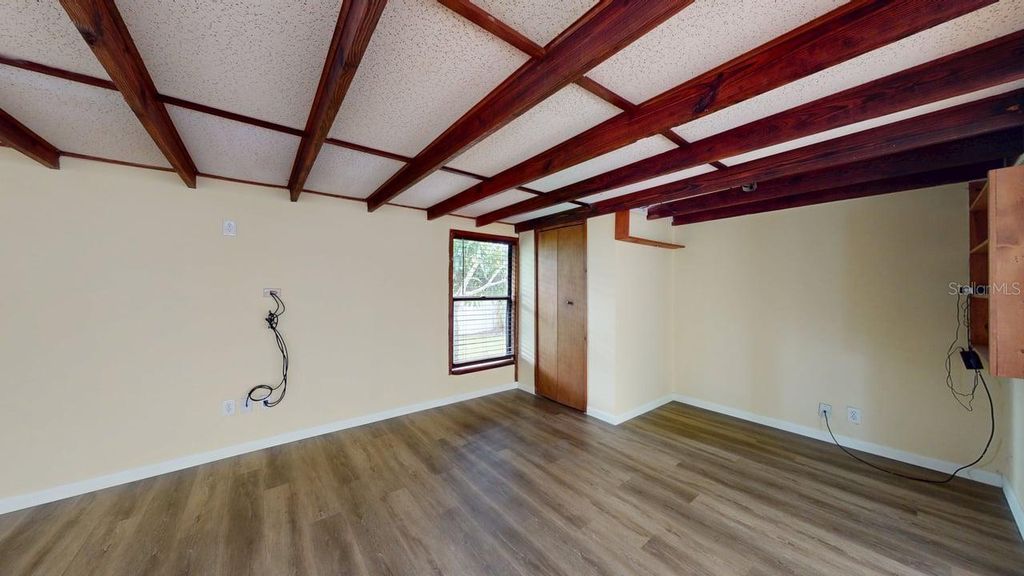 Image 14 of property listing at 3202 21ST AVENUE W, Bradenton, FL 34205