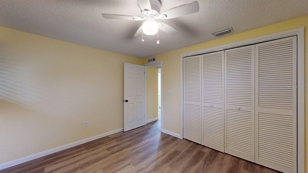 Image 3 of property listing at 3202 21ST AVENUE W, Bradenton, FL 34205