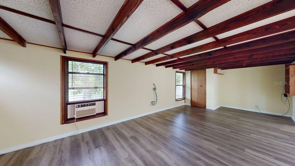 Image 36 of property listing at 3202 21ST AVENUE W, Bradenton, FL 34205