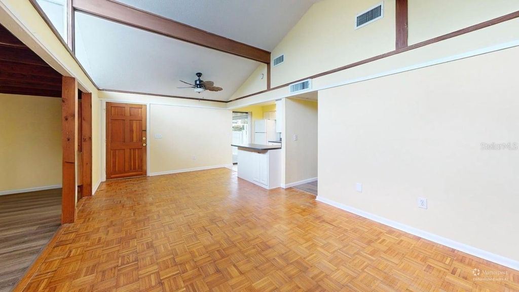 Image 7 of property listing at 3202 21ST AVENUE W, Bradenton, FL 34205