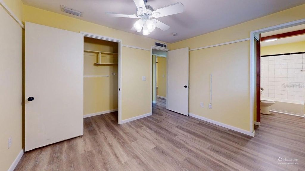 Image 8 of property listing at 3202 21ST AVENUE W, Bradenton, FL 34205