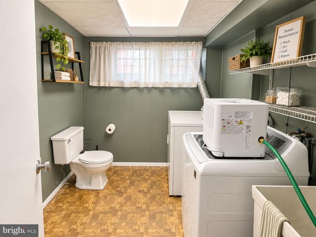 674 WENDOVER ST, Philadelphia, PA 19128