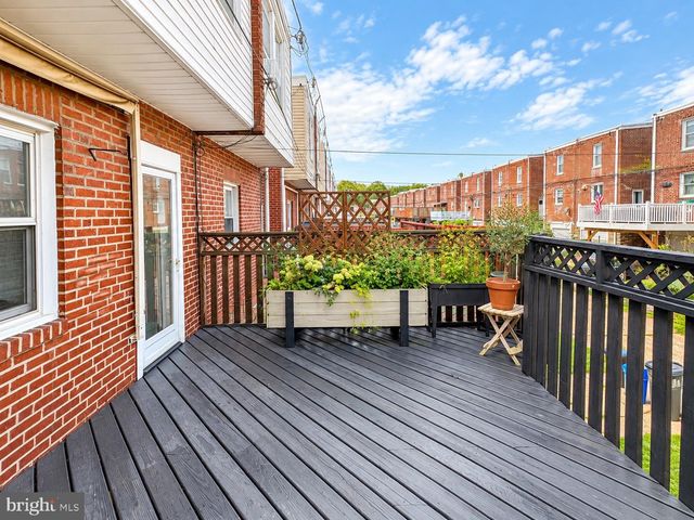 674 WENDOVER ST, Philadelphia, PA 19128