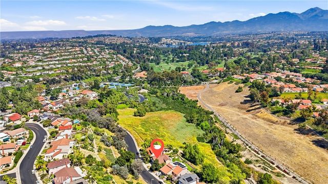 24132 Via Santa Clara, Mission Viejo, CA 92692