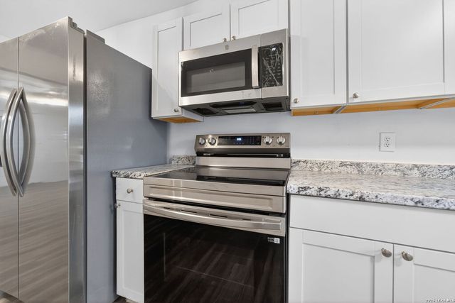 2034 Edison, San Antonio, TX 78201