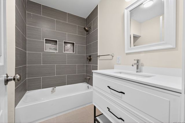 2034 Edison, San Antonio, TX 78201