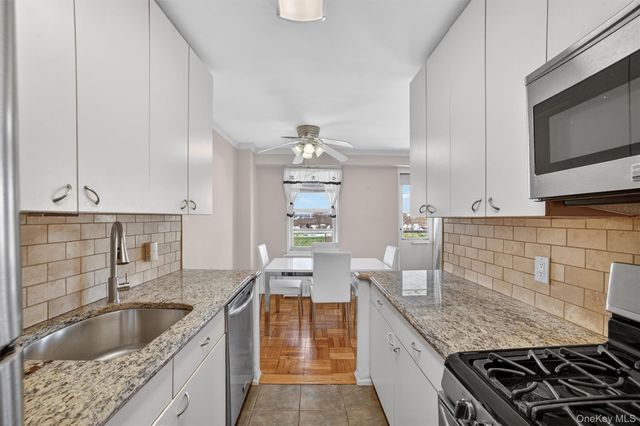 1853 Central Park Avenue 16A, Yonkers, NY 10710