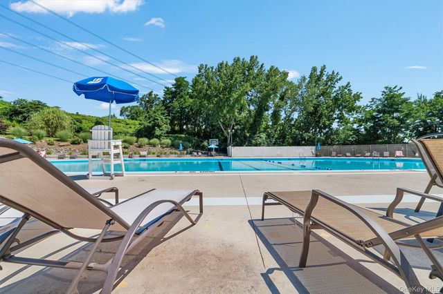 1853 Central Park Avenue 16A, Yonkers, NY 10710