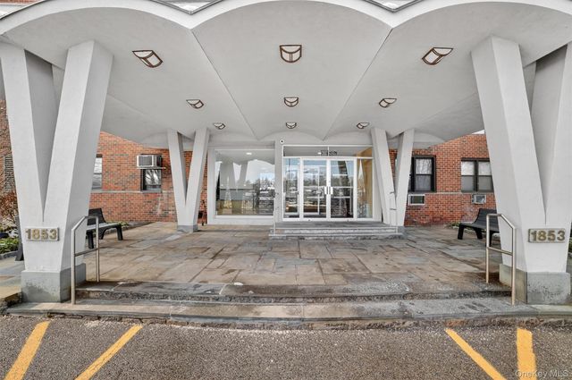 1853 Central Park Avenue 16A, Yonkers, NY 10710