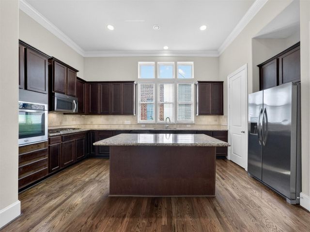 2810 Capitol Street, Houston, TX 77003