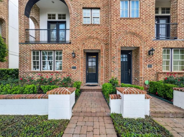 2810 Capitol Street, Houston, TX 77003