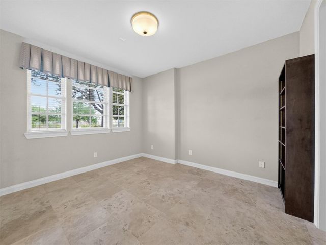 2810 Capitol Street, Houston, TX 77003