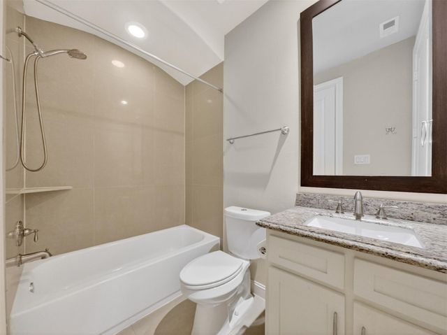 2810 Capitol Street, Houston, TX 77003