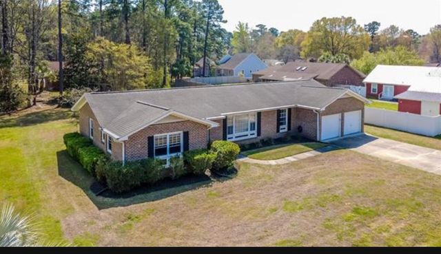 27 Plantation Rd., Myrtle Beach, SC 29588