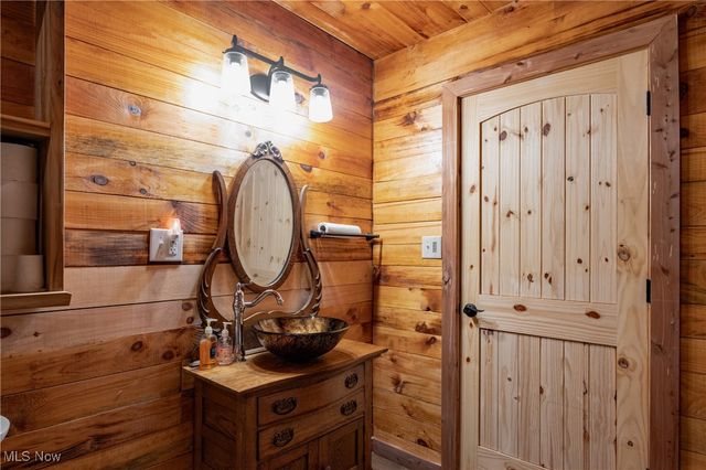 4278 Newbury Road, Little Hocking, OH 45742