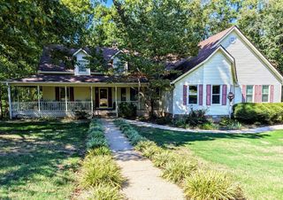 175 Castleton Cv, Paris, TN 38242