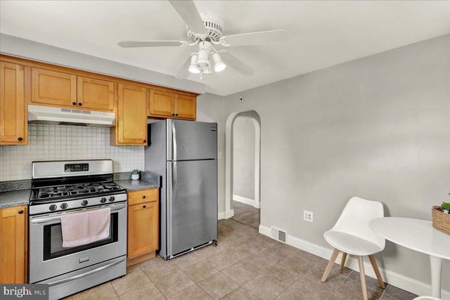 418 EGLE RD, Reading, PA 19601