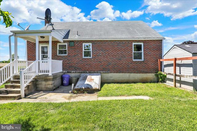 418 EGLE RD, Reading, PA 19601