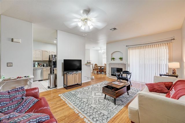 1604 Cardinal Bluff Drive 202, Las Vegas, NV 89128