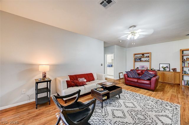1604 Cardinal Bluff Drive 202, Las Vegas, NV 89128