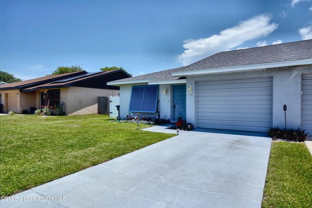 37 E Towne Place, Titusville, FL 32796