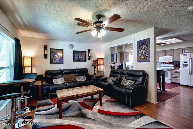 37 E Towne Place, Titusville, FL 32796