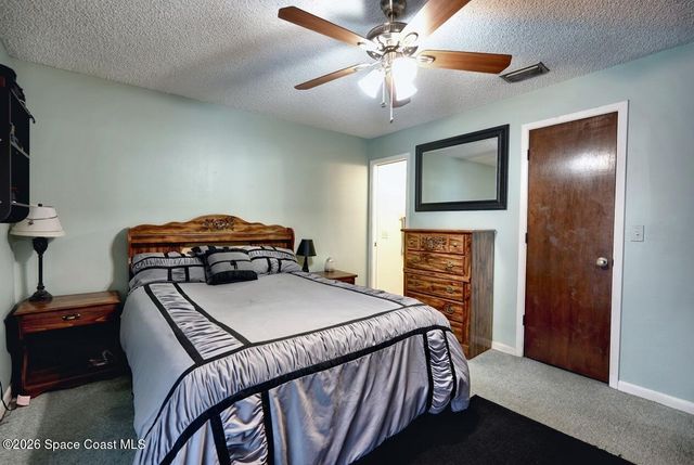 37 E Towne Place, Titusville, FL 32796