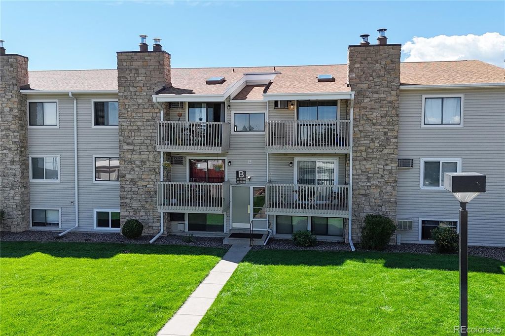 381 S Ames Street B105, Lakewood, CO 80226