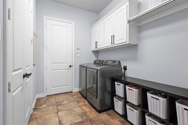 2131 N Hill Drive, Irving, TX 75038