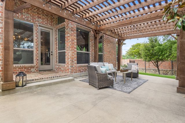 2131 N Hill Drive, Irving, TX 75038
