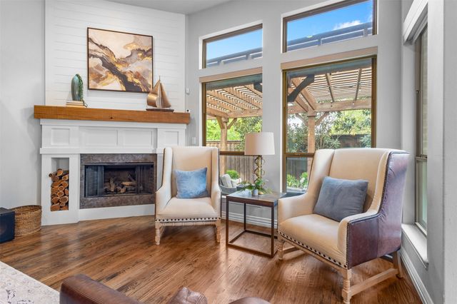 2131 N Hill Drive, Irving, TX 75038