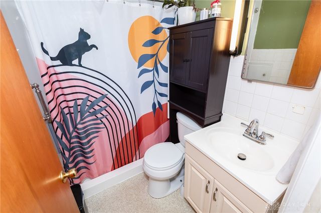 2212 Chamberlin Avenue, Dayton, OH 45406