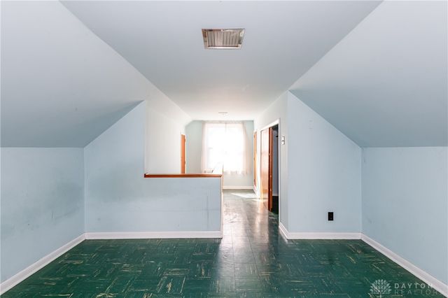 2212 Chamberlin Avenue, Dayton, OH 45406