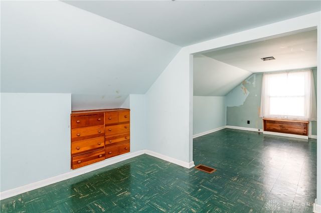 2212 Chamberlin Avenue, Dayton, OH 45406