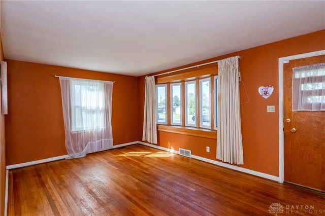 2212 Chamberlin Avenue, Dayton, OH 45406